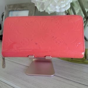 Louis Vuitton Vernis Zip Wallet